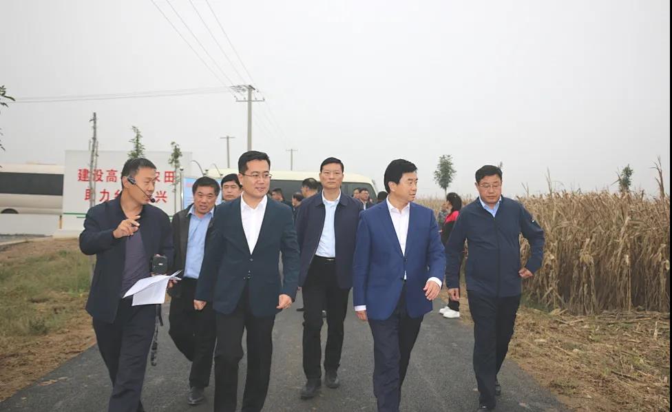 嘉祥县领导来我县考察图